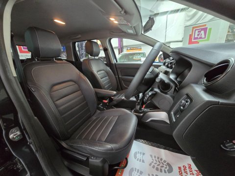 Dacia Duster 1.3 TCe Prestige Euro 6 (s/s) 5dr 39