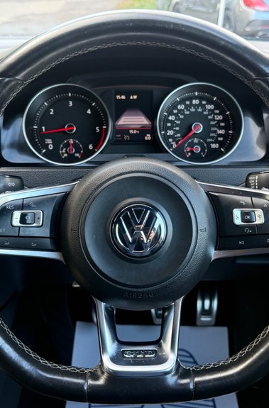 Volkswagen Golf GTD -TWO OWNERS -£20 ROAD TAX -9 SERVICES - ORIGINAL & UNMODIFIED -KEYLESS 