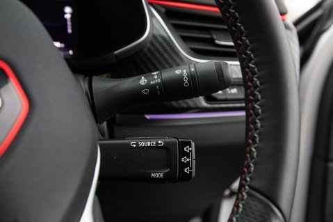 Renault Arkana RS LINE E-TECH 17