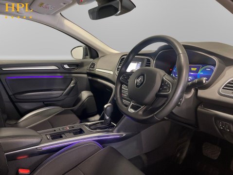 Renault Megane 1.6 E-TECH 9.8kWh Iconic Hatchback 5dr Petrol Plug-in Hybrid Auto Euro 6 (s 12