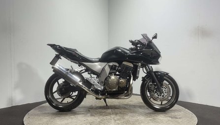 Kawasaki Z ZR750 2005 ONLY 20K NEW MOT SERVICED COMMUTER BIKE 750CC