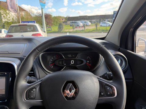 Renault Captur 0.9 TCe ENERGY Dynamique Nav Euro 6 (s/s) 5dr 35