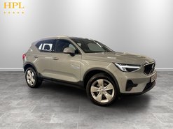 Volvo XC40 2.0 B3 MHEV Core SUV 5dr Petrol Hybrid DCT Auto Euro 6 (s/s) (163 ps)