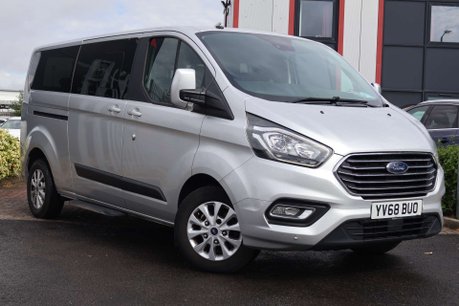 Ford Tourneo Custom 2.0 320 EcoBlue Zetec Minibus Double Cab 5dr Diesel Manual L2 Euro 6 (s/s)  5