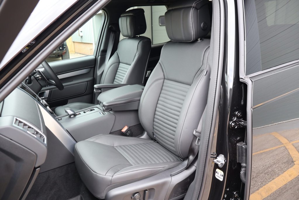 Land Rover Discovery 2026 COMMERCIAL DYNAMIC HSE STYLED BY SEEKER GENUINE REAR SEATS FITTED  19