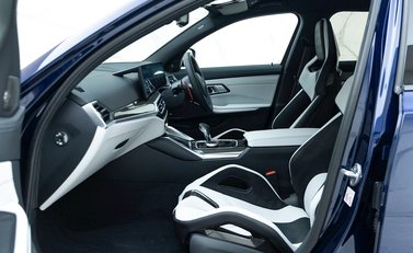 BMW M3 Competition XDrive Touring 14