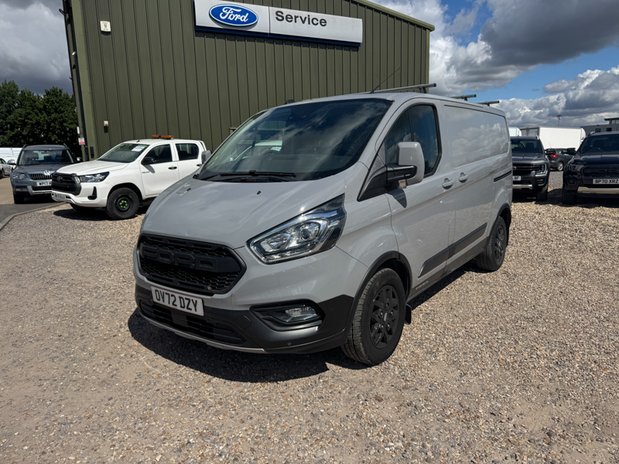 Ford Transit Custom SWB L1H1 [SOLD CM] Low Roof Trail 300 Air Con Alloys Cam Sensors EURO 6 NO 2