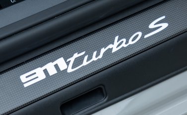 Porsche 911 Turbo S Cabriolet (992) 29