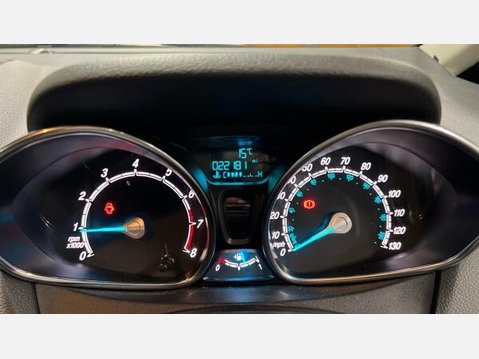 Ford B-Max 1.0T EcoBoost Titanium Navigator Euro 6 (s/s) 5dr 8