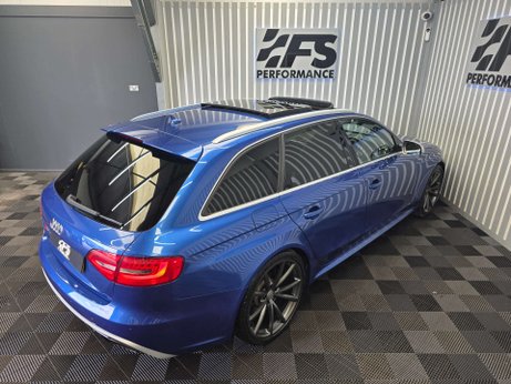 Audi RS4 4.2 FSI V8 Estate 5dr Petrol S Tronic quattro Euro 5 (450 ps) 15