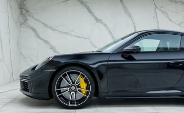 Porsche 911 Turbo S (992) 29