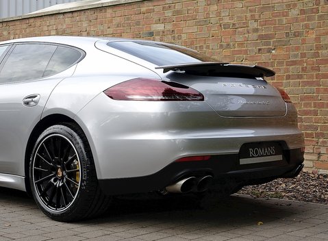 Porsche Panamera Turbo S 46