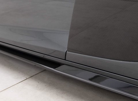 Audi R8 V10 Performance Carbon Black 24