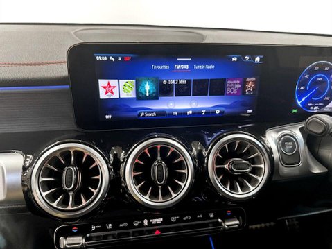 Mercedes-Benz EQB EQB 300 66.5kWh AMG Line (Premium) SUV 5dr Electric Auto 4MATIC (228 ps) C 18