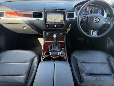 Volkswagen Touareg 3.0 TDI V6 BlueMotion Tech SE Tiptronic 4WD Euro 6 (s/s) 5dr 20