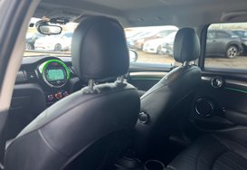 Mini Hatch COOPER EXCLUSIVE 5 DOOR AUTOMATIC 33