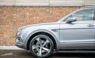 Bentley Bentayga W12 First Edition 25