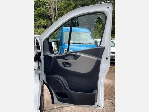 Renault Trafic 1.6 dCi ENERGY 29 Business LWB High Roof Euro 5 (s/s) 5dr 24