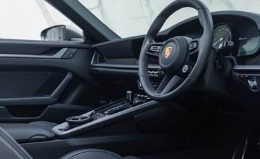 Porsche 911 Targa 4S (992) 17