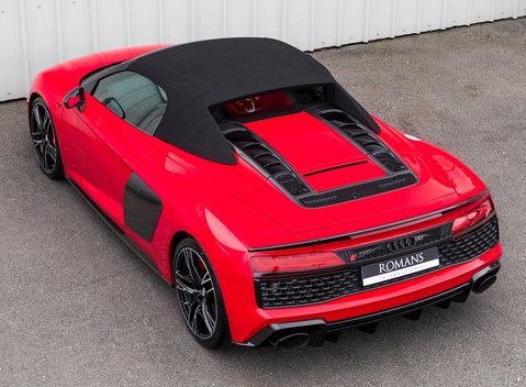 Audi R8 Spyder V10 Performance Carbon Black 9