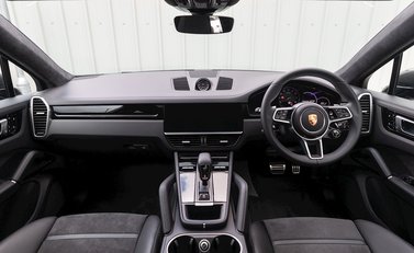 Porsche Cayenne GTS Coupé 18