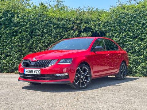 Skoda Octavia 1.5 TSI ACT SportLine Hatchback 5dr Petrol DSG Euro 6 (s/s) (150 ps) 2