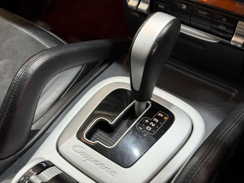 Porsche Cayenne 4.8 GTS SUV 5dr Petrol Tiptronic S AWD (332 g/km, 405 bhp) 42