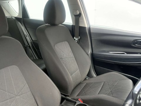 Hyundai BAYON 1.0 Bayon SE Connect TGDi MHEV Auto 5dr 17