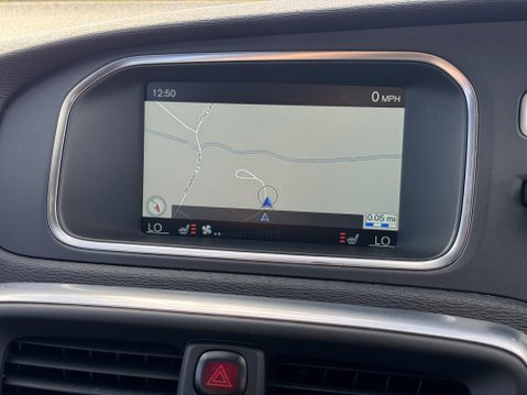 Volvo V40 2.0 D4 R-Design Lux Nav Auto Euro 6 (s/s) 5dr 62