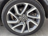 Land Rover Discovery 3.0 Discovery HSE TD6 Auto 4WD 5dr 30