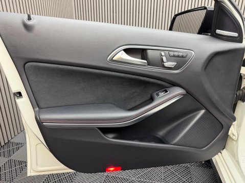 Mercedes-Benz A Class 2.0 A45 AMG SpdS DCT 4MATIC Euro 6 (s/s) 5dr 53