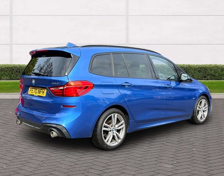 BMW 2 Series 2.0 220i M Sport Auto 5dr 6
