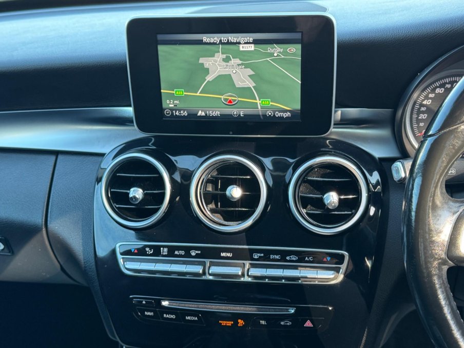2015 Mercedes-Benz C Class — image 14