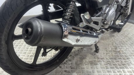 Yamaha YBR 125 2007 19K RUNNING PROJECT BIKE SPARES OR REPAIR 125CC LEARNER BIKE 28