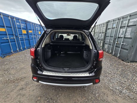 Mitsubishi Outlander 2.0h 12kWh Juro SUV 5dr Petrol Plug-in Hybrid CVT 4WD Euro 6 (s/s) (200 ps) 7
