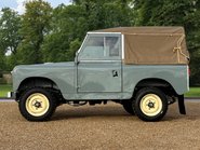 Land Rover Series II A 8