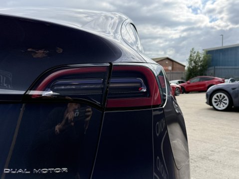 Tesla Model Y (Dual Motor) Long Range SUV 5dr Electric Auto 4WDE (384 bhp) 17
