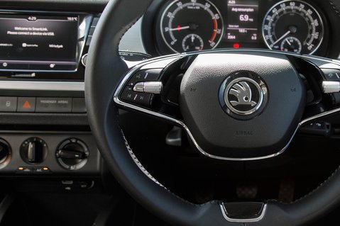 Skoda Fabia COLOUR EDITION MPI 18