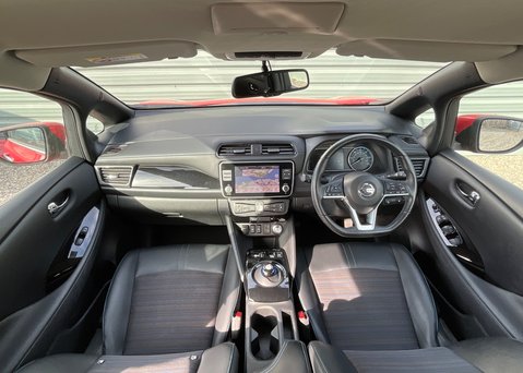 Nissan LEAF N-CONNECTA 12