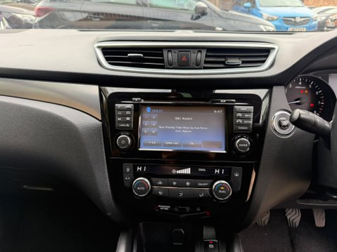 Nissan Qashqai 1.3 DIG-T N-Connecta SUV 5dr Petrol Manual 27