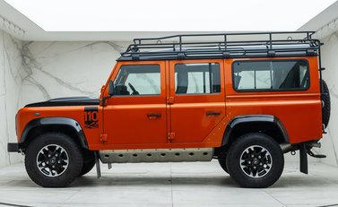 Land Rover Defender 110 ADVENTURE 5