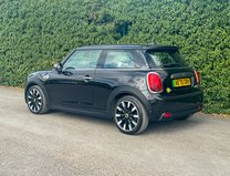 Mini Hatch Cooper SE 32.6kWh Level 3 Hatchback 3dr Electric Auto (184 ps) 32