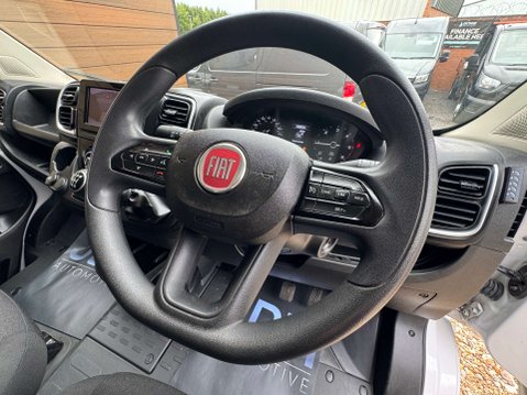 Fiat Ducato 2.2 Ducato 35 Tecnico MultiJet III 23