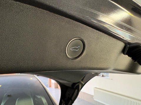 Tesla Model 3 Auto RWD 4dr 11