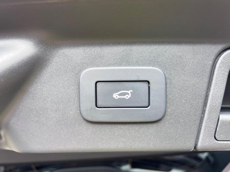 Land Rover Range Rover Velar 2.0 D200 MHEV Dynamic SE Auto 4WD Euro 6 (s/s) 5dr 38