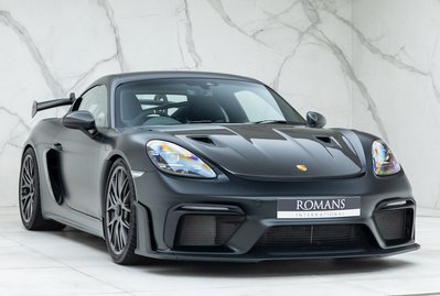 Porsche Cayman GT4 RS (718)