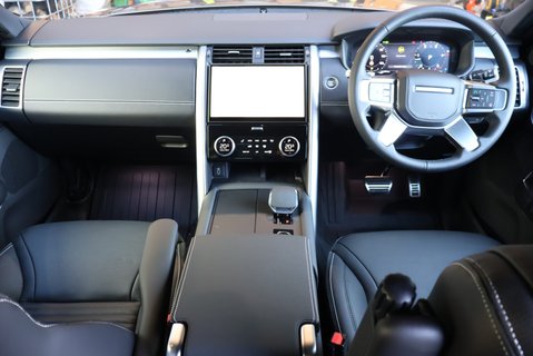 Land Rover Discovery BRAND NEW COMMERCIAL DYNAMIC HSE WITH A GENUINE REAR SEAT CONVERSION 15