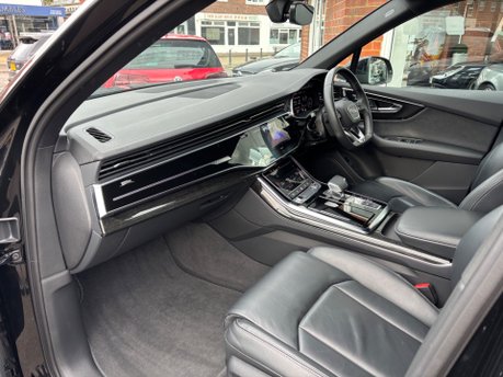 Audi Q7 TDI QUATTRO S LINE BLACK EDITION MHEV 10