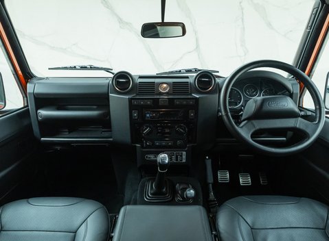 Land Rover Defender 110 ADVENTURE 21