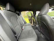 Volvo XC40 B4 PLUS 5